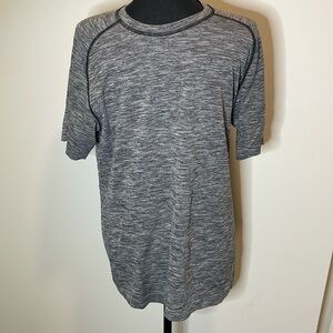Lululemon Men’s Grey Short Sleeve Athletic T-Shirt Size M